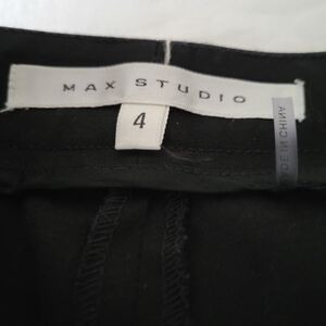 Max Studio Classic Black App